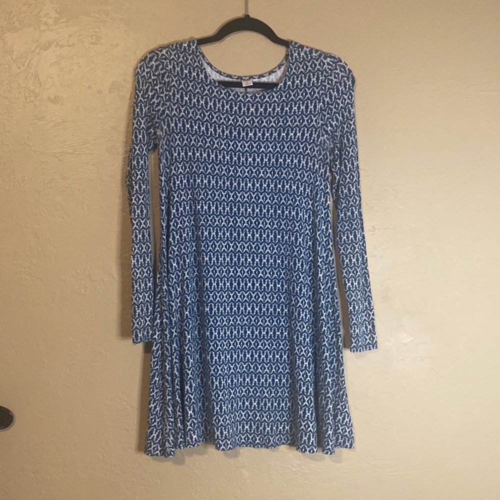 Super comfortable and stretchy dress!